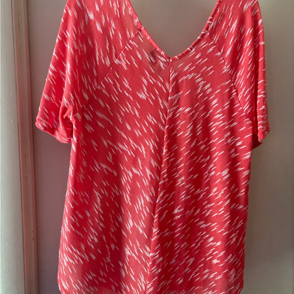 New Directions Coral and White Blouse